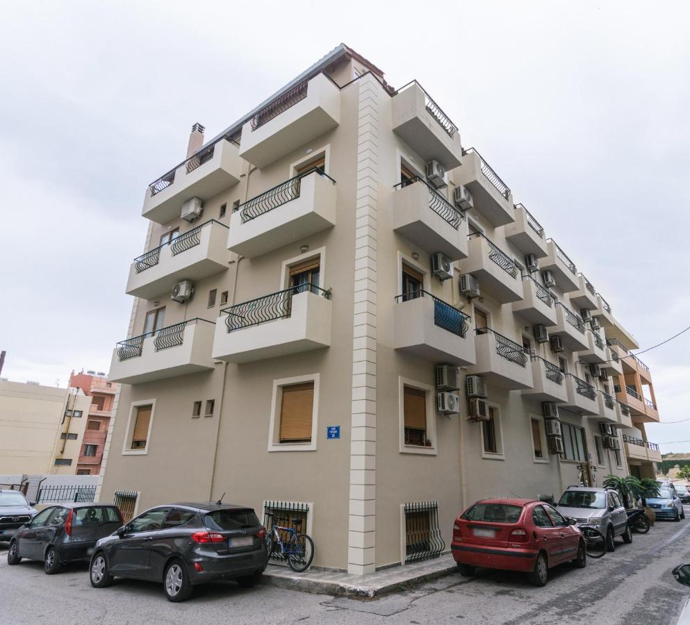 Alcyone Studios And Apartments Ираклион Экстерьер фото