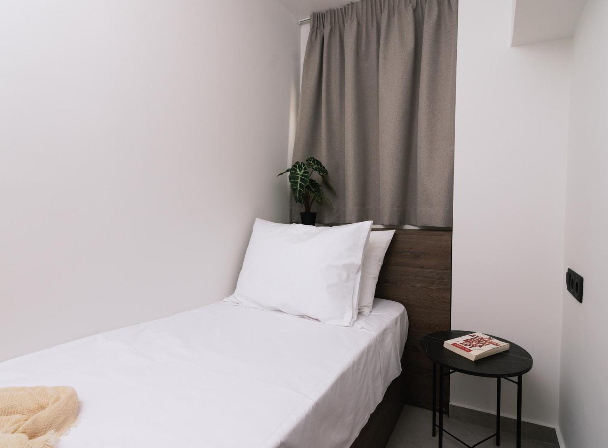 Alcyone Studios And Apartments Ираклион Экстерьер фото