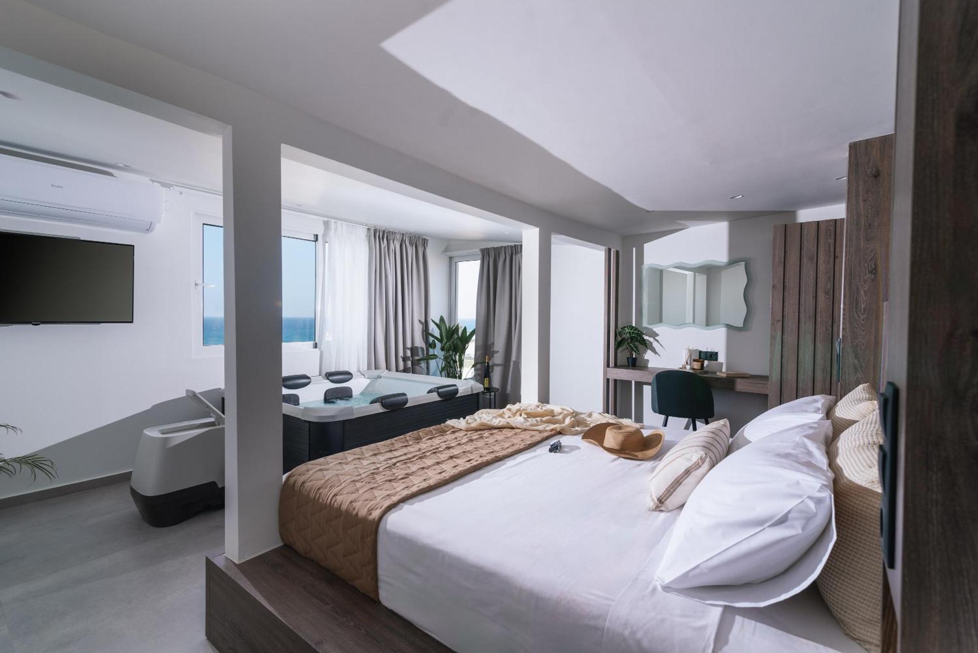Alcyone Studios And Apartments Ираклион Экстерьер фото